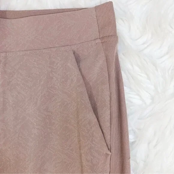 ATHLETA Brooklyn Textured Ankle Pant 982287 in Grain Camo Mocha Latte Size 8 - Picture 6 of 14